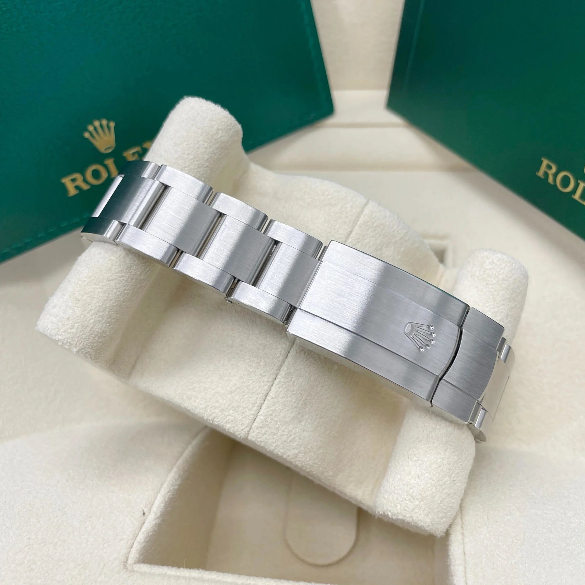 Rolex Oyster Perpetual 36mm 126000-0007 Coral Red Dial Steel Watch