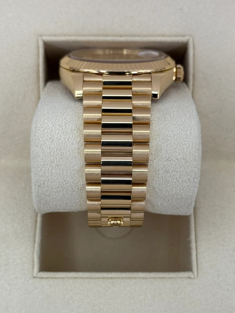 Rolex  Day-Date "President" 40mm Yellow Gold Champagne Index Dial - 228238