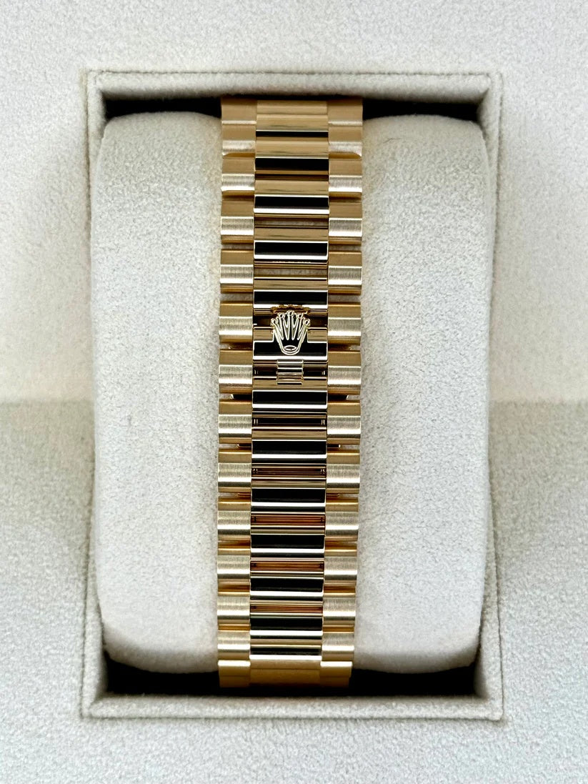 Rolex Yellow Gold President Day Date 40mm Onyx Diamond Dial - 228238