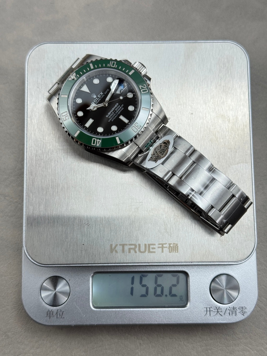 Rolex Submariner Date Green 126610LV