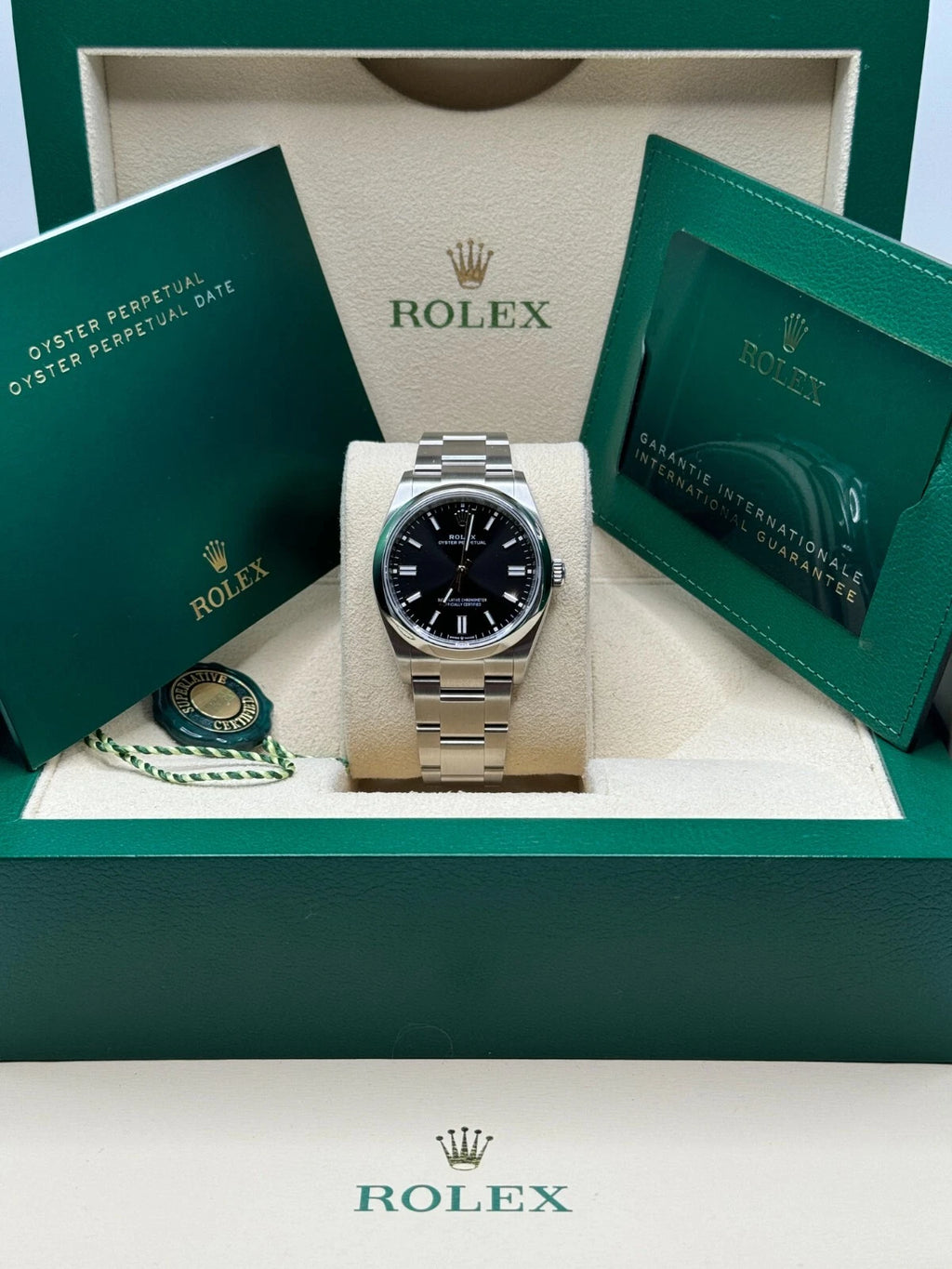 Rolex Oyster Perpetual 36mm 126000-0014 Black Dial Oyster Stainless Steel Bracelet