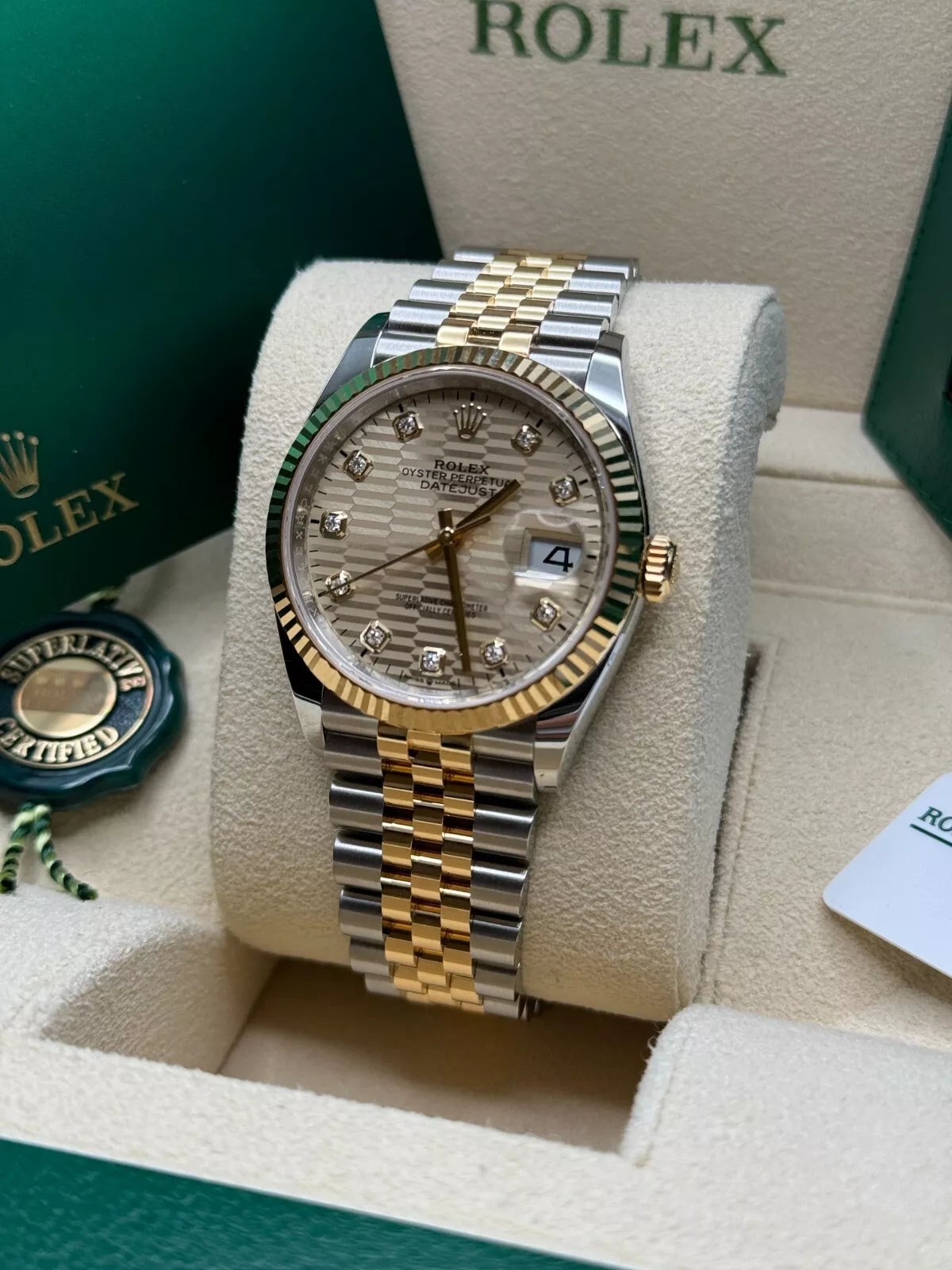 Rolex  Datejust 36mm 126233 Champagne Fluted Motif Diamond Dial Jubilee Bracelet