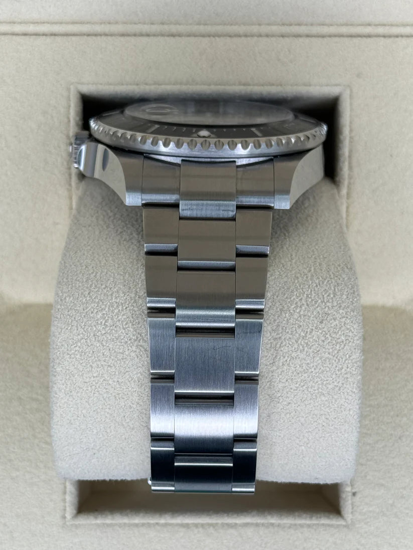 Rolex Sea-Dweller 126600-0002 43mm