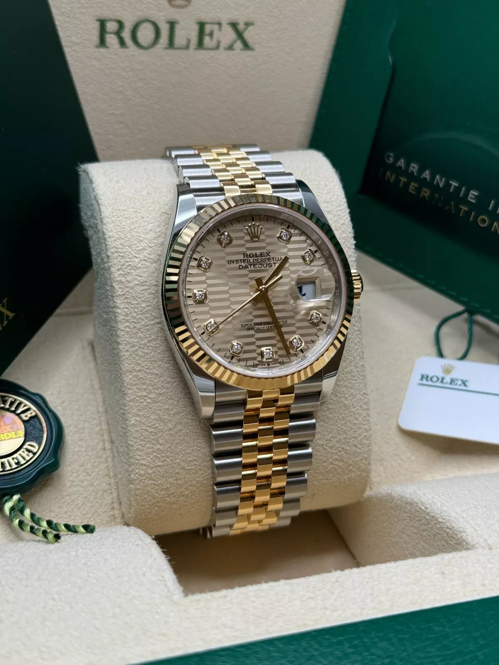 Rolex  Datejust 36mm 126233 Champagne Fluted Motif Diamond Dial Jubilee Bracelet