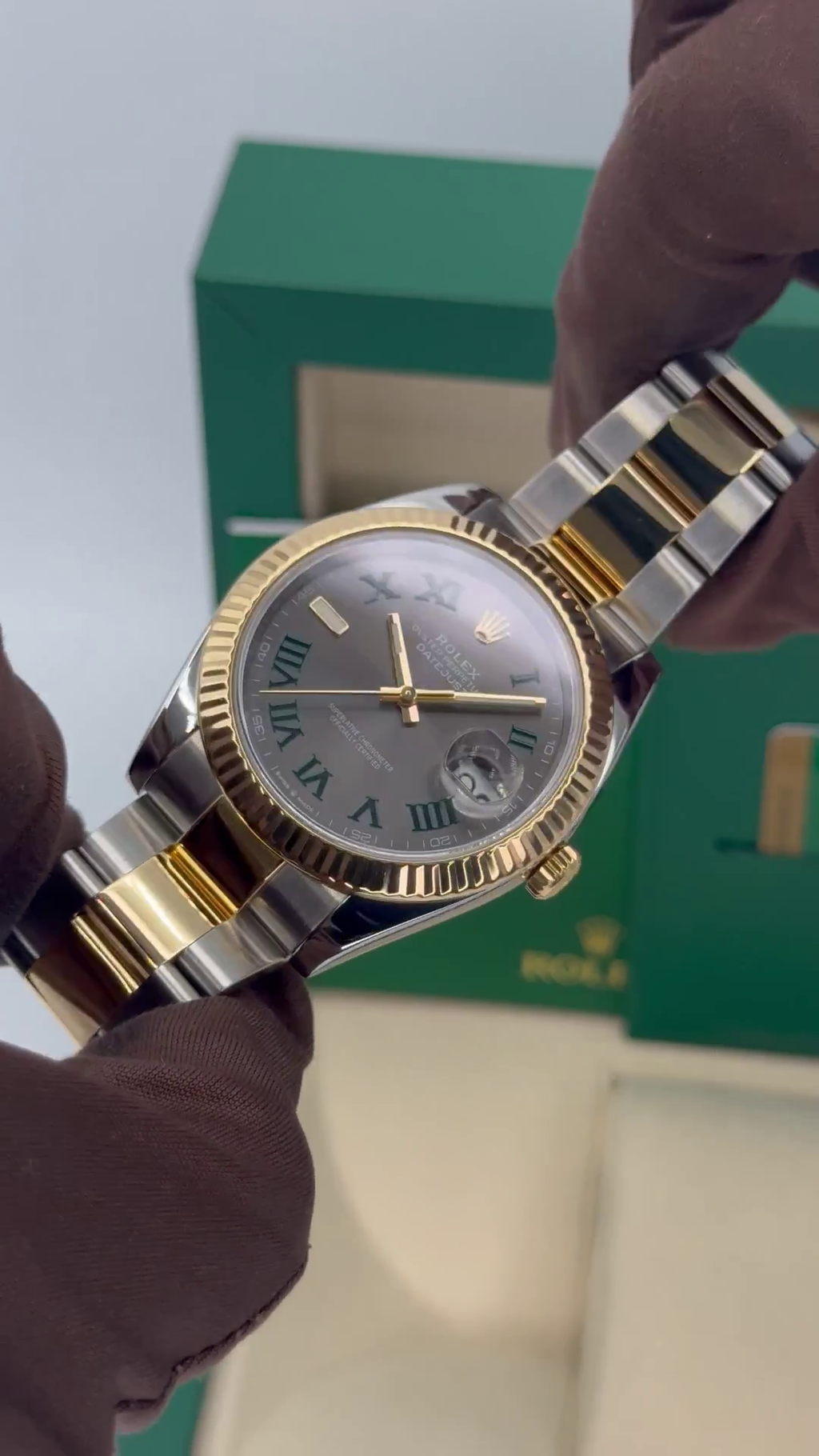Rolex  Datejust 41mm 126333 Two-Tone Yellow Gold Fluted Bezel "Wimbledon" Dial Oyster