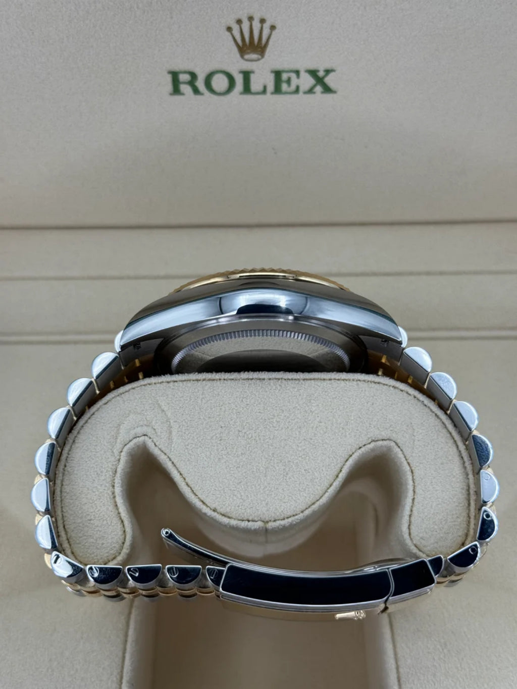 Rolex  Sky-Dweller 42mm 336933-0004 Two-Tone Yellow Gold Black Dial Jubilee