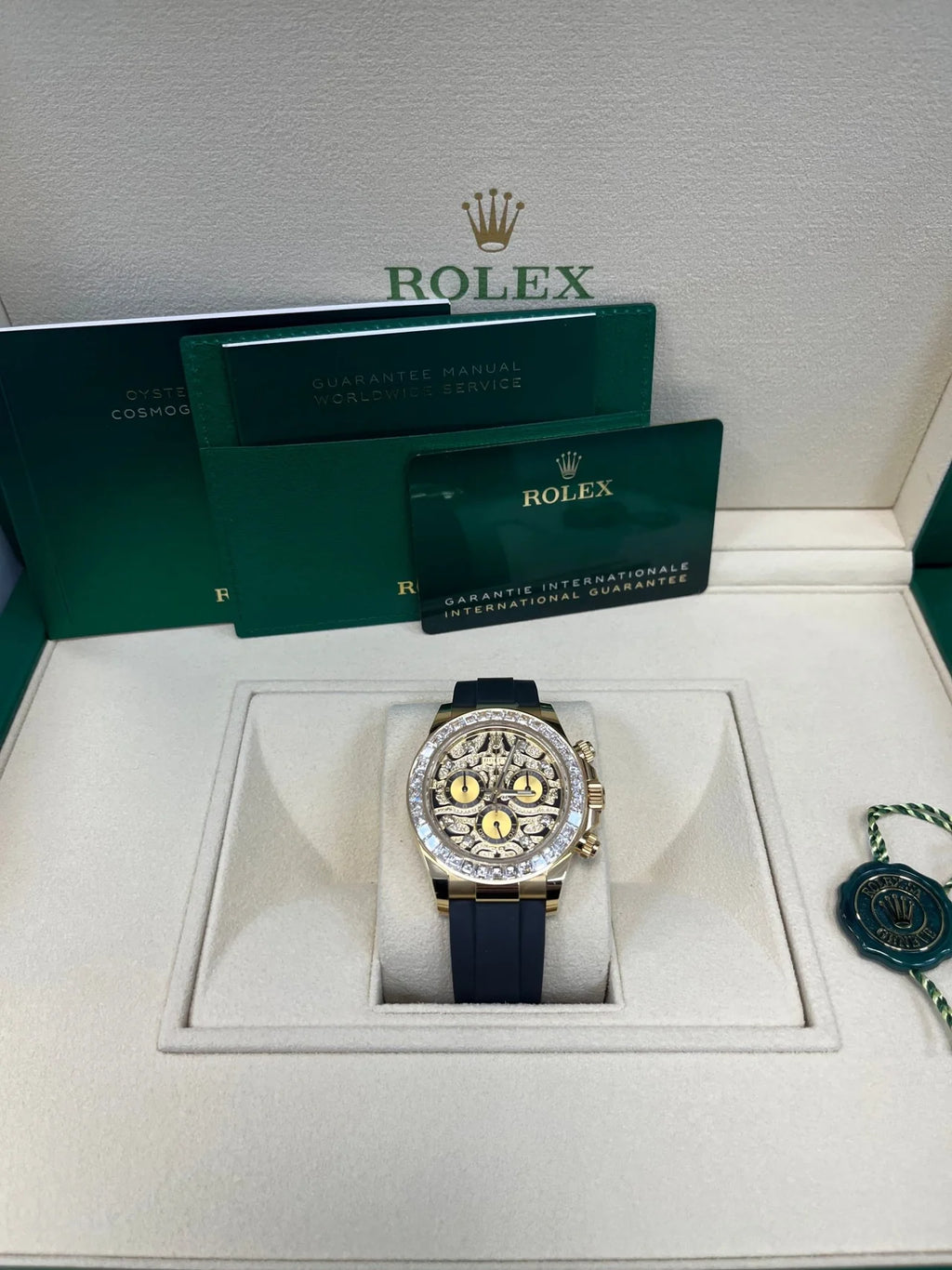 Rolex  Cosmograph Daytona M116588TBR 40mm-350